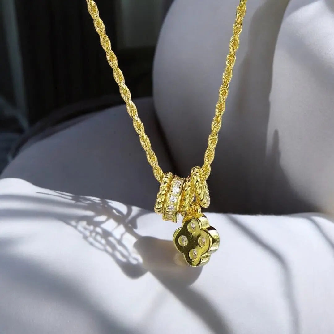 18k Gold Four Leaf Clover Necklace DAPR