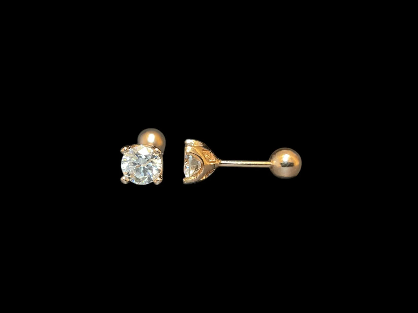 Classic 4 prong ear stud DAPR